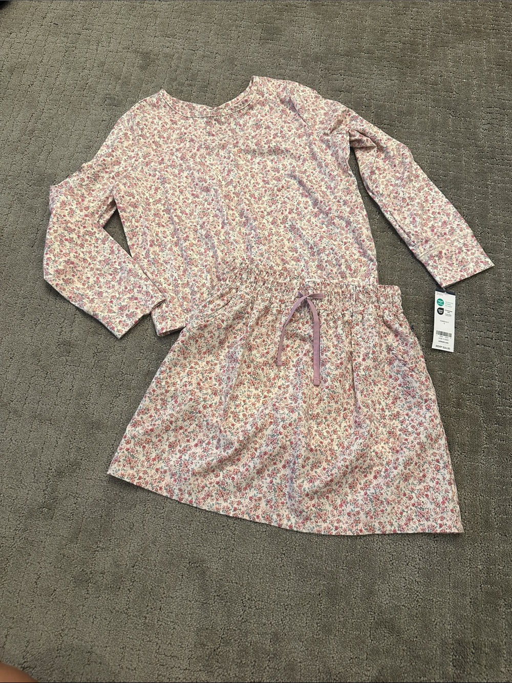 OshKosh B'gosh Pink Floral Long-Sleeve Top and skirt girls 8